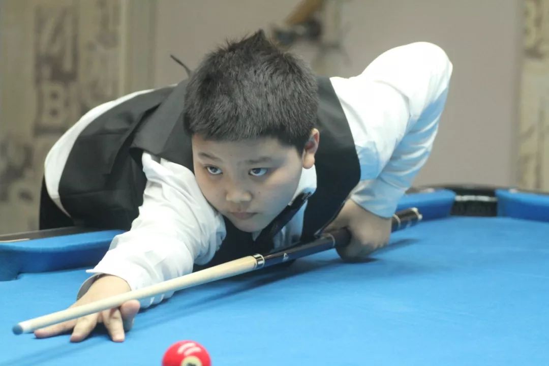 和巧妙的突 和巧妙的突