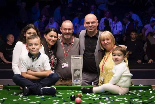 球迷还是球 球迷还是球