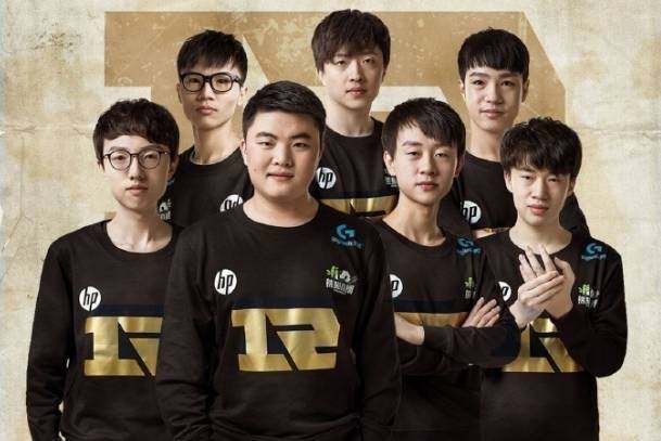 二传与副攻 二传与副攻